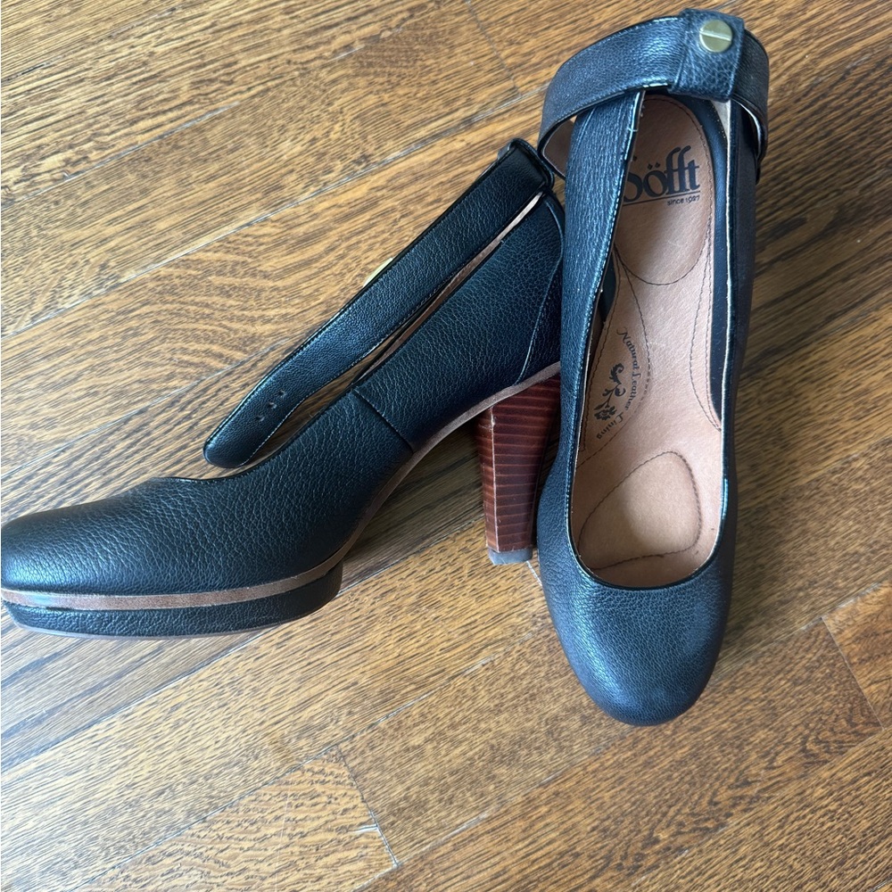 Söfft Black Leather Heels
